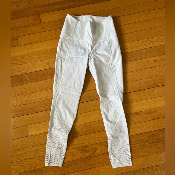 Lululemon high waisted leggings - Picture 3 of 4